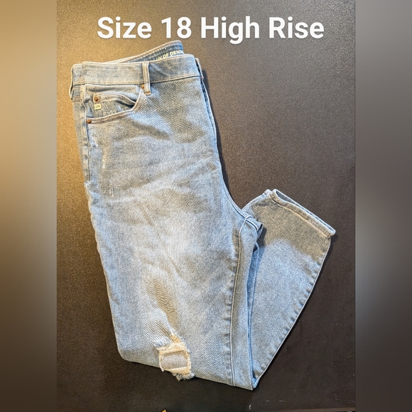 Luv 4 Denim Denim - Classic High Rise Light Blue Jeans